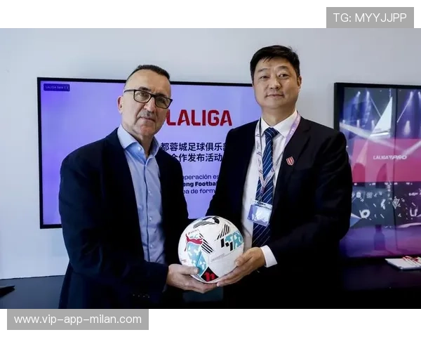 足球联赛推动俱乐部青训项目的示范推广与交流合作，足球青训俱乐部简介怎么写